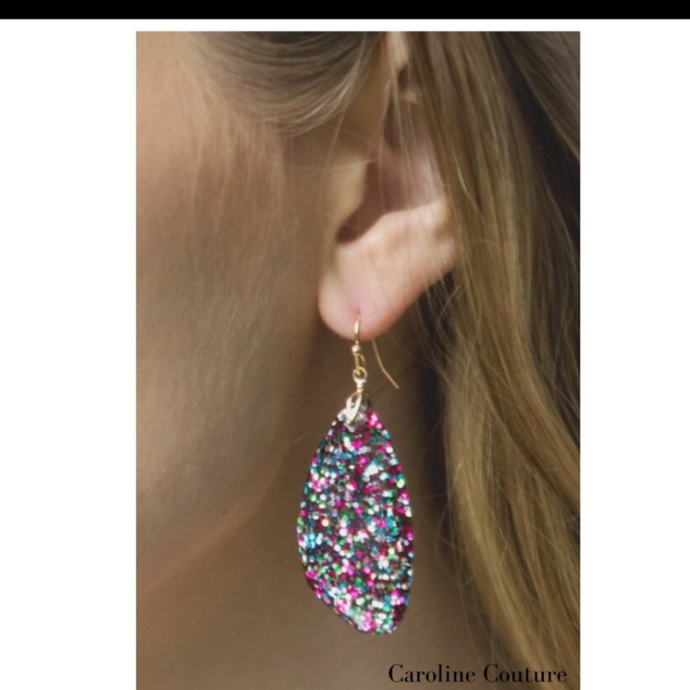 🌟🌟Multi-Color Earrings🌟🌟 - Picture 3 of 6